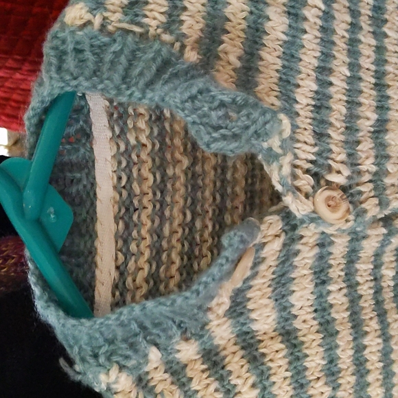 Handmade boys knitted top - Picture 2 of 2